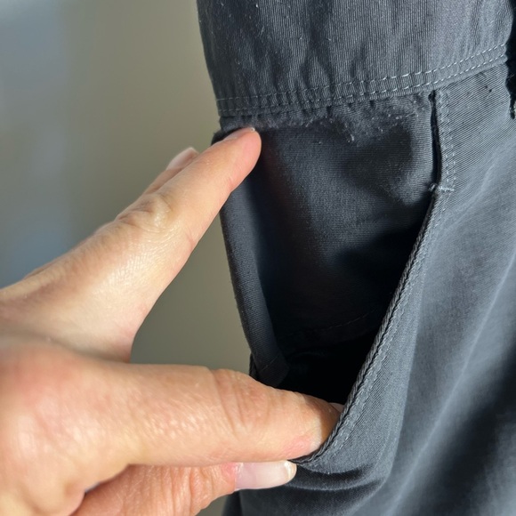 The North Face dark blue men’s pants 38 x 32 - Picture 3 of 9